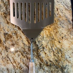 Large grill/griddle spatula